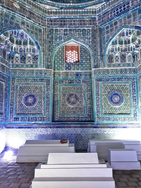 shah-i-zinda mausoleum samarkand visit guide