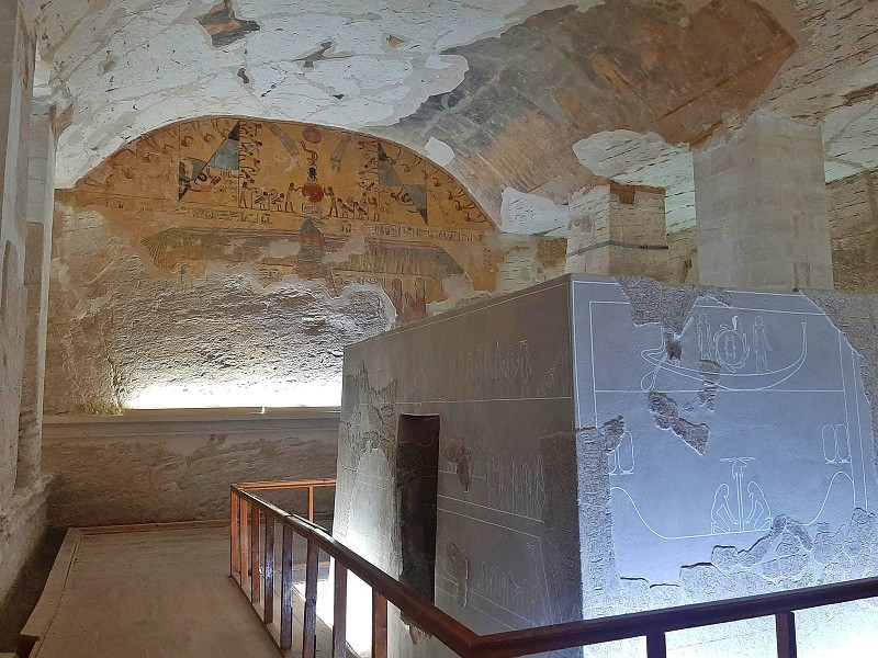 sarcophagus tomb of merenptah valley of the kings luxor