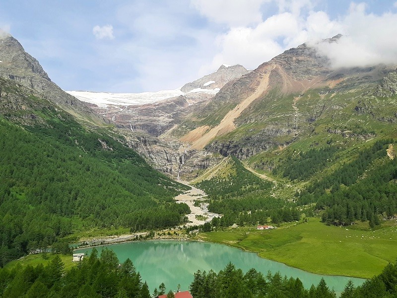 Lago Palü Glacier Alp Grüm Bernina Railway express train tirano chur