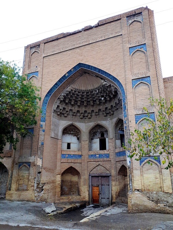 bukhara abandoned madrassa