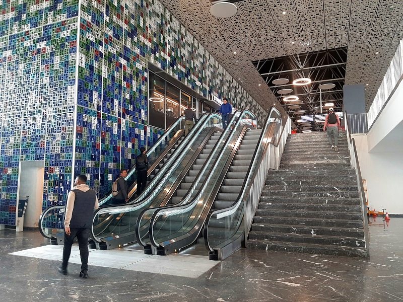 train station escalators