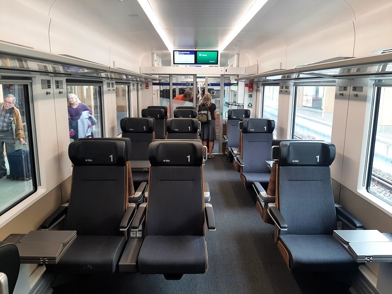 bls train zweisimmen spiez 1st class