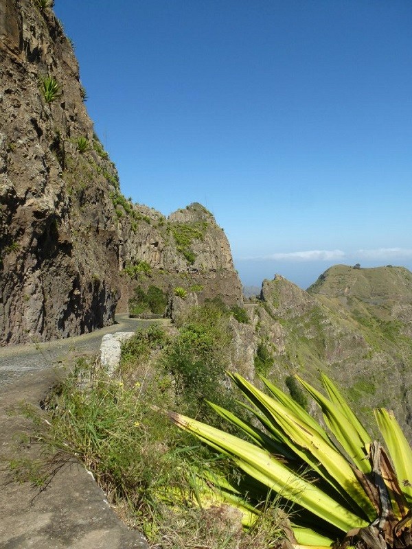 island road Santo Antão