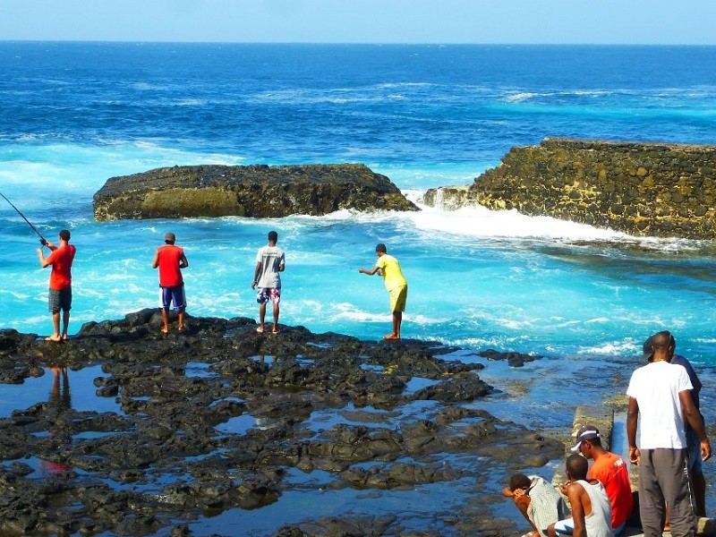 cape verde fishing rocks