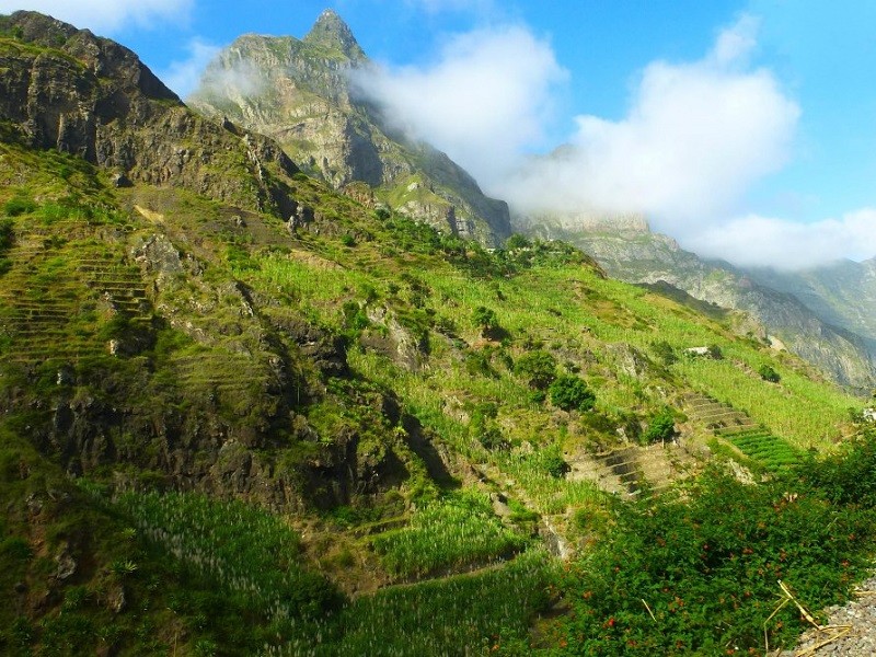 Santo Antão Paúl Valley lush green mountains