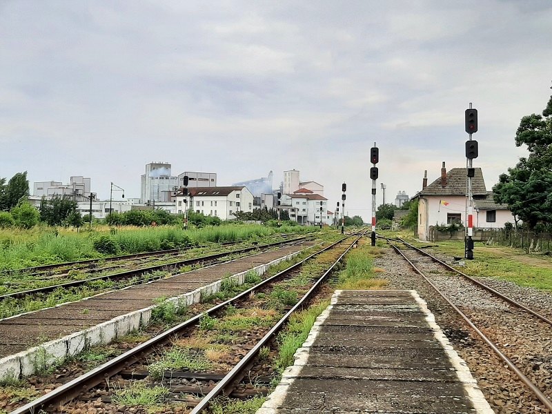 carei station factories