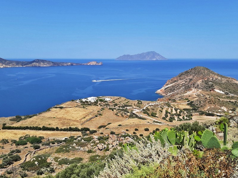 beautiful greek island milos cyclades