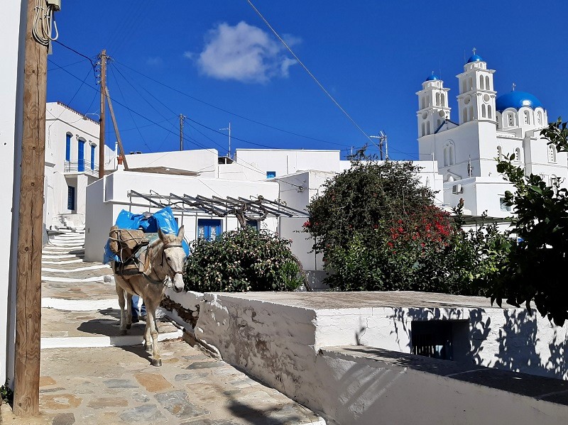 greek island escape sifnos