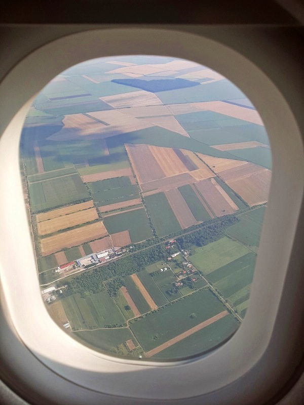 180 degree turn airbus a321 austrian airlines