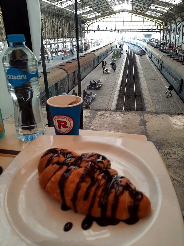 railway station café cairo