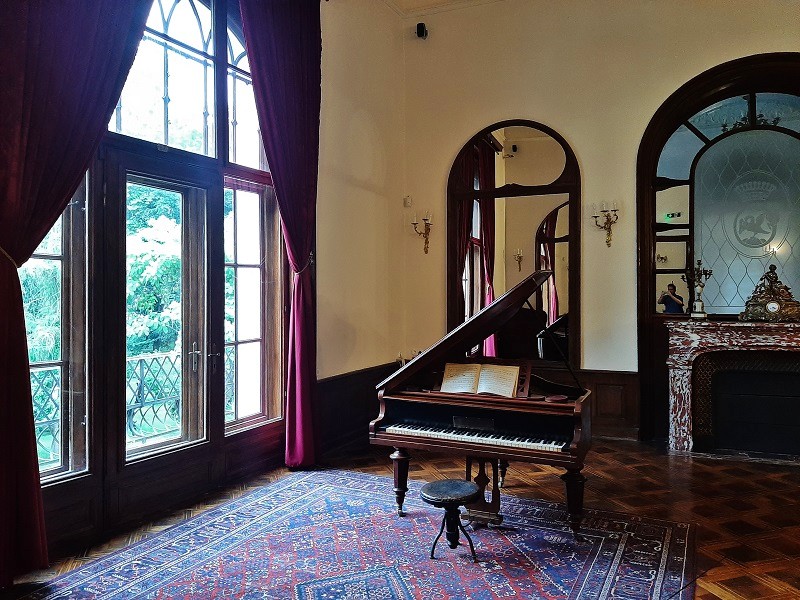 music room