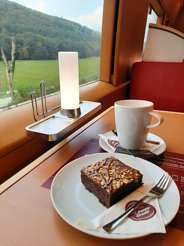 kaffee kuchen dining car german railways deuthsche bahn