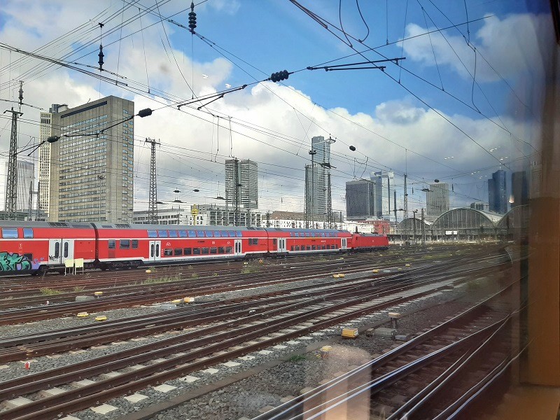 frankfurt railway station