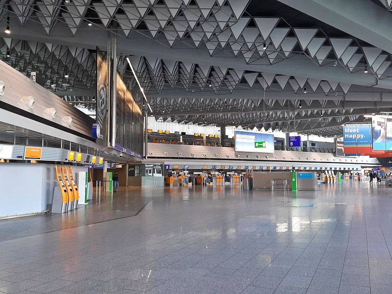 frankfurt airport check-in terminal