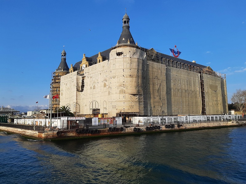 istanbul Haydarpaşa station