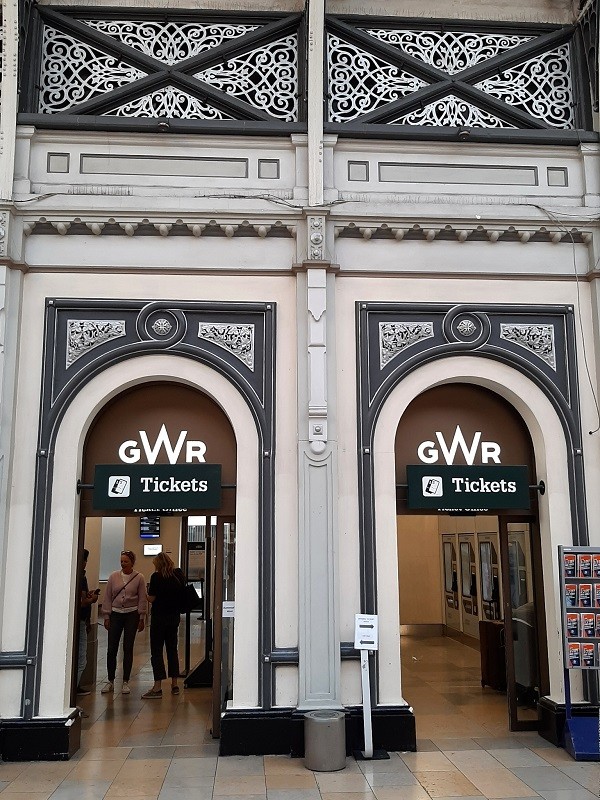 GWR ticket office paddington