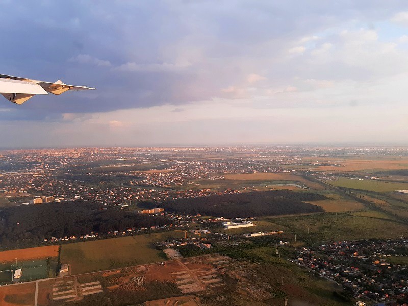 bucharest otopeni airport approach