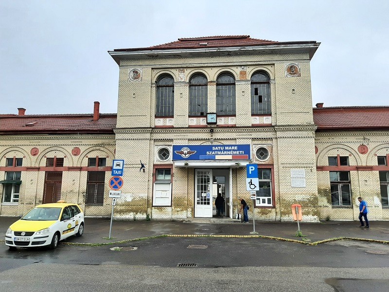 satu mare railway station