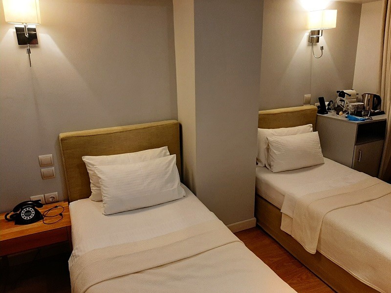 phidias hotel room