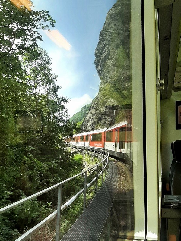 Brünig railway rack rail climb zentralbahn