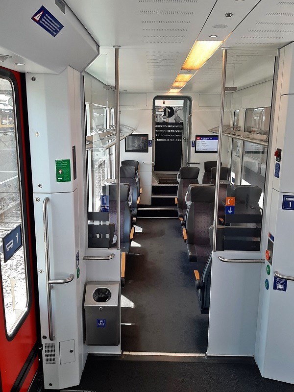 first class zentralbahn