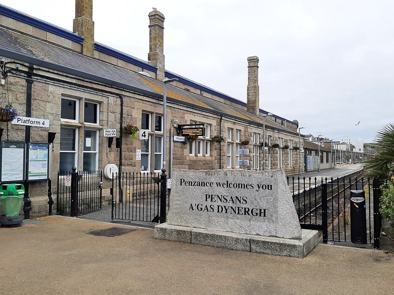 penzance railway station