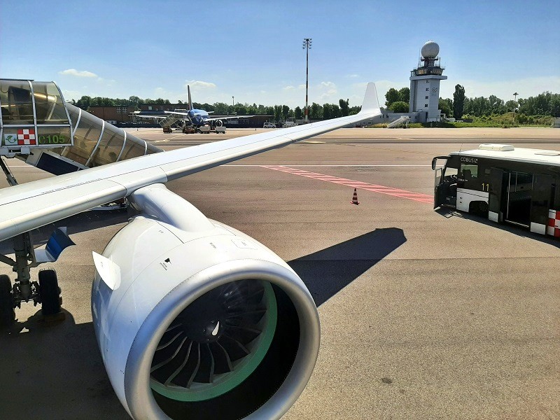 boarding stairs view apron