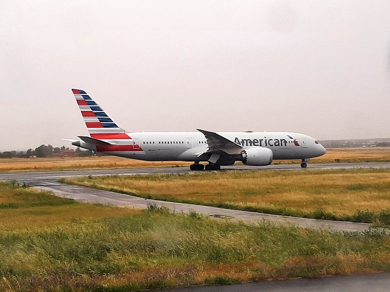 american airlines boeing 787 rome fiumicino