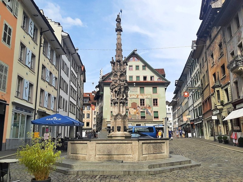 weinmarkt lucerne old town square