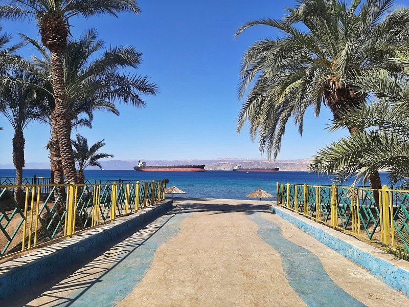 aqaba beach jordan red sea