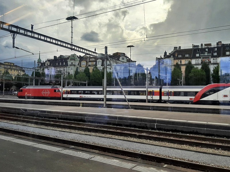 lucerne luzern railway station train departure