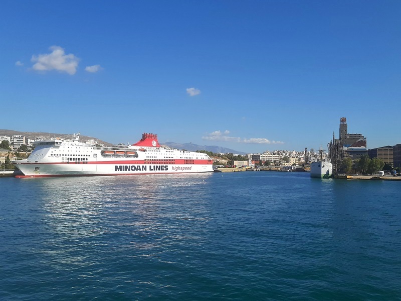 minoan lines ferry piraeus