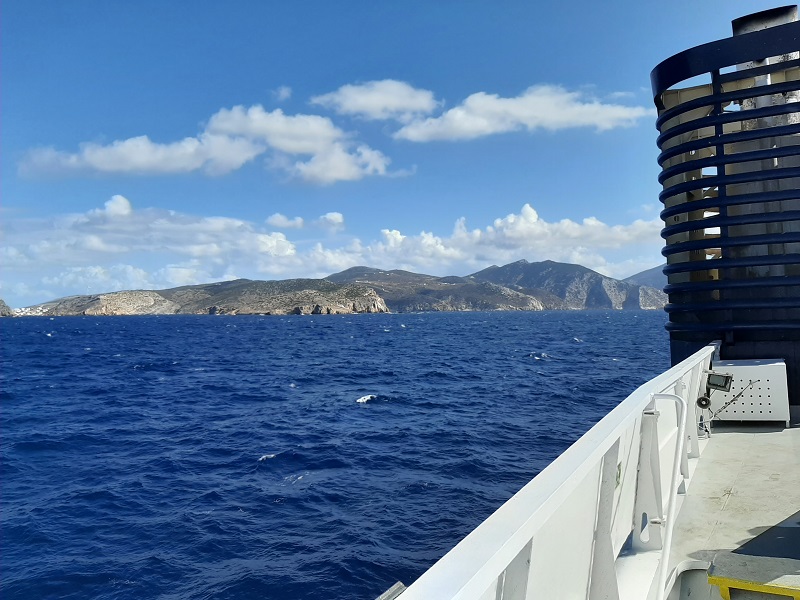 sifnos island speedrunner ferry arrival