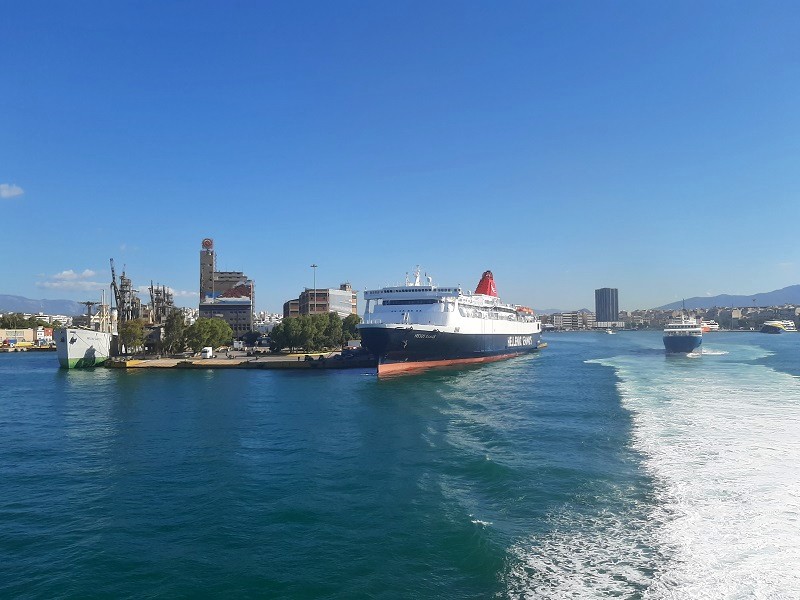 piraeus port harbour greece