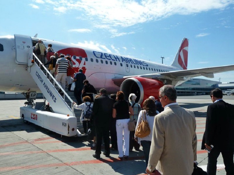 czech airlines prague airport