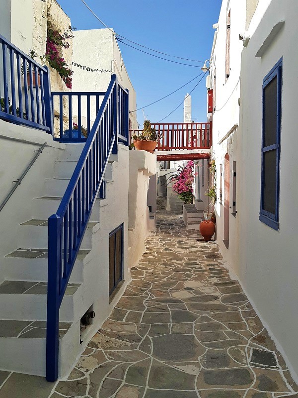 kastro street sifnos