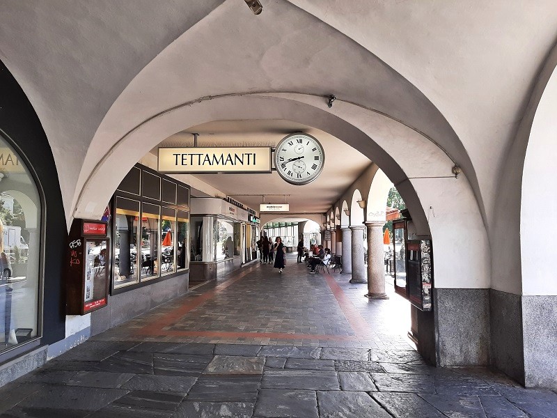 shopping arcade locarno