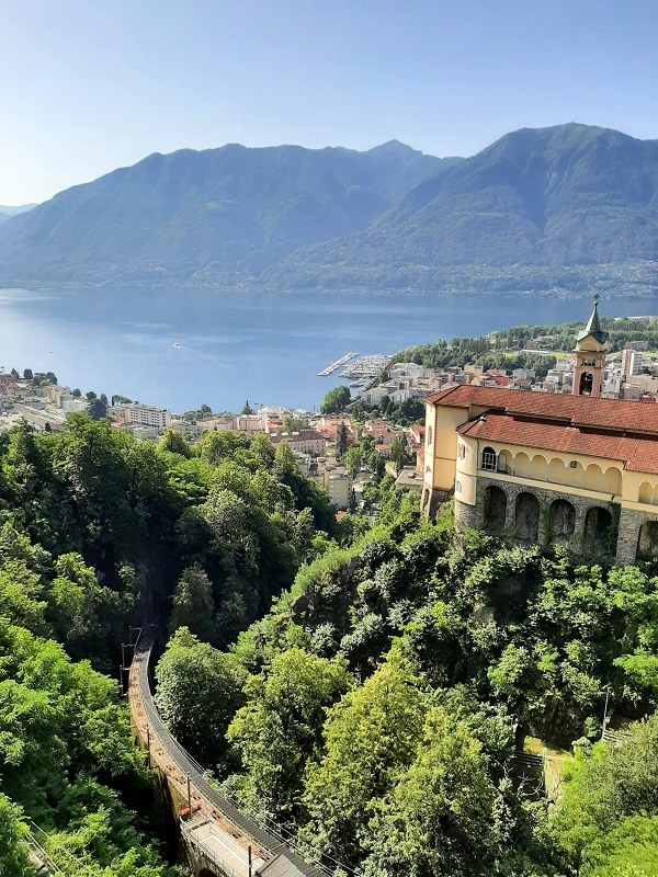 madonna del sasso funicular locarno