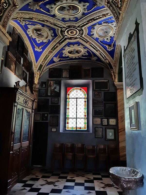 shrine interior madonna del sasso