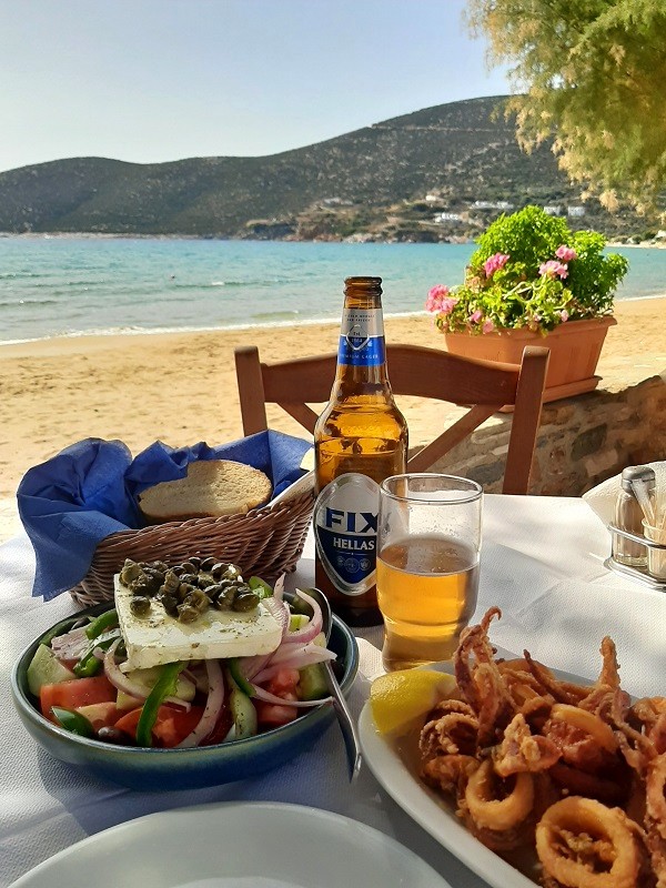 platis gialos sifnos taverna greek seafood lunch