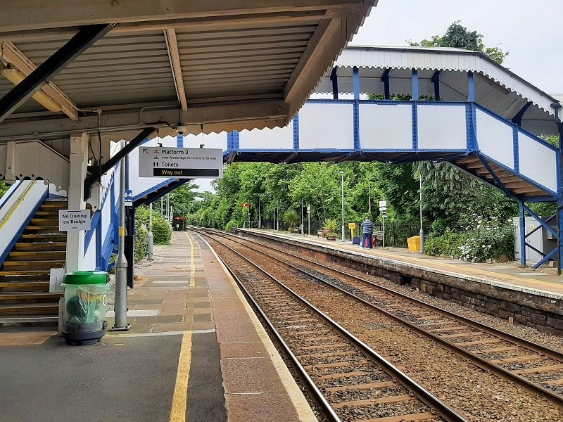 st erth railway station pedestrian overpass train