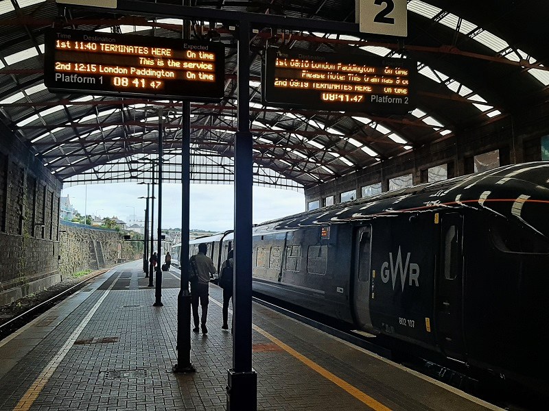 penzance railway station train shed