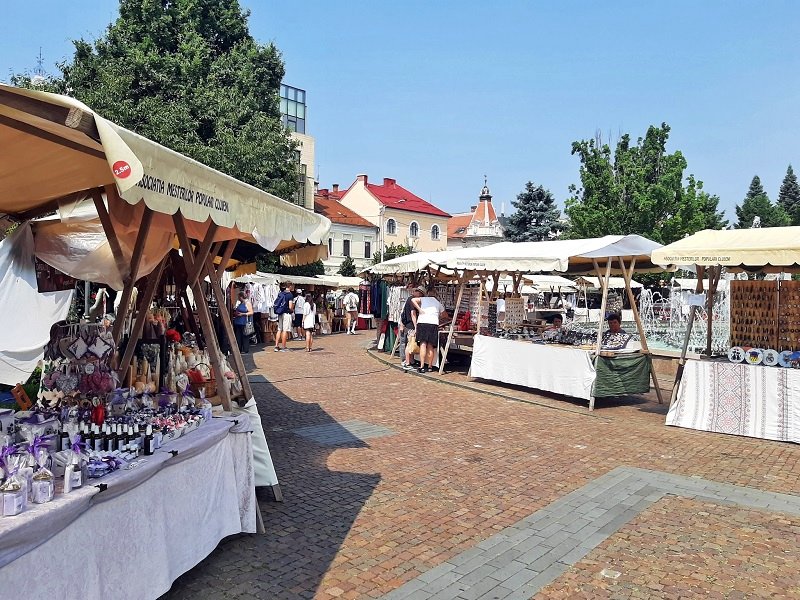 souvenir stalls