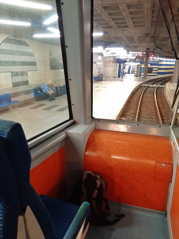 single seat front view centovalli panorama train