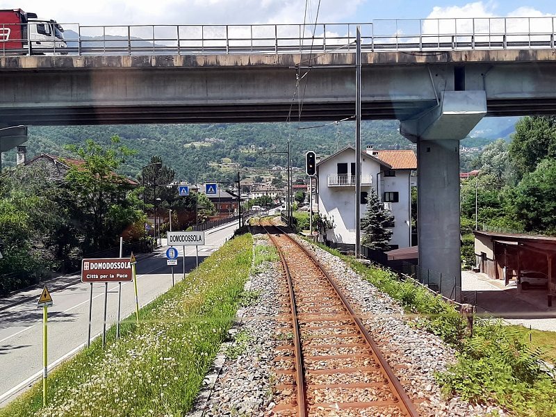 domodossola railway line train 