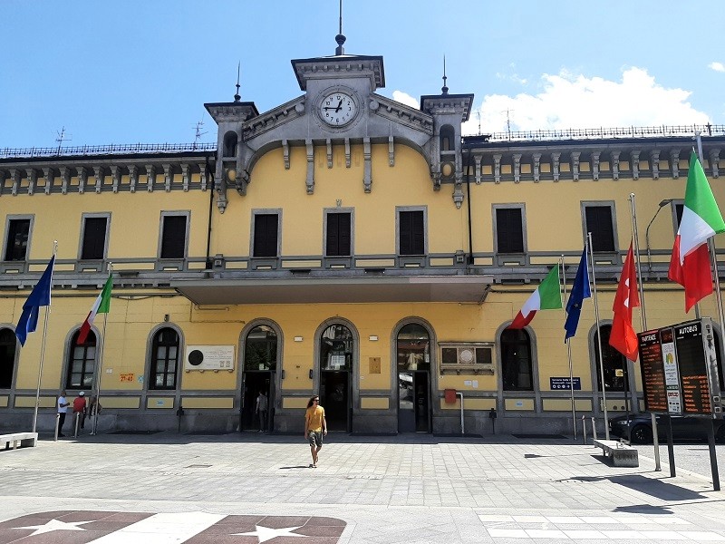 domodossola railway train station