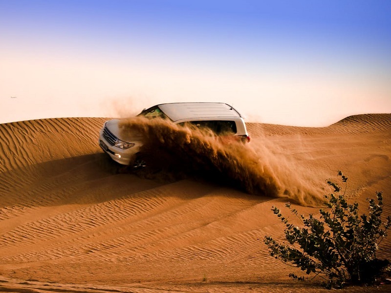 off-road desert rental car uae