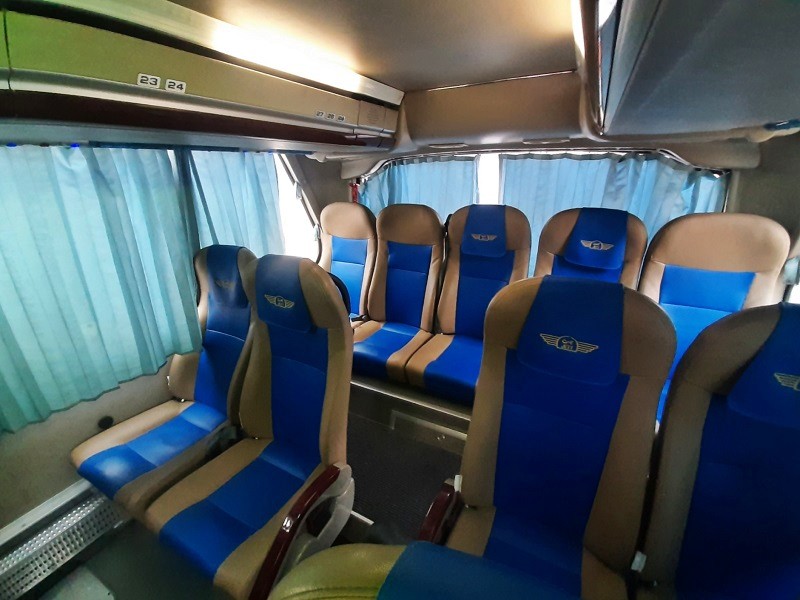 jett bus seats jordan wadi rum petra amman aqaba