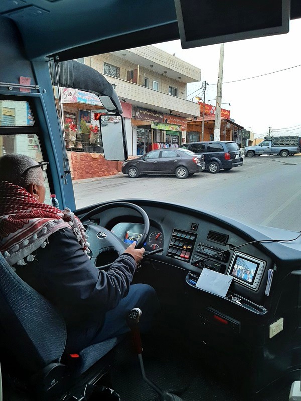 bus driver Keffiyeh jett bus