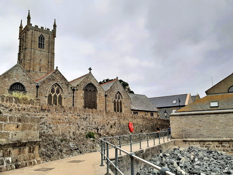 st ia's parish church